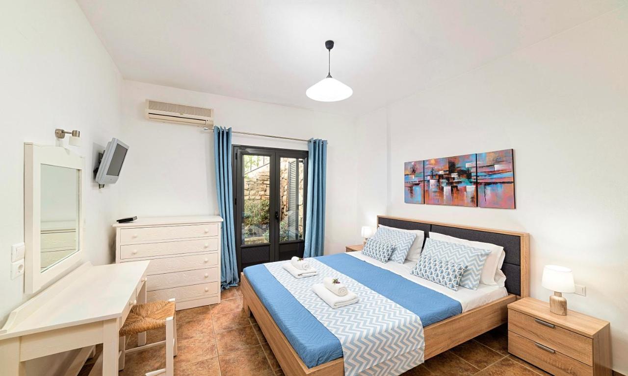 Du Lac Villas Kournas Luaran gambar